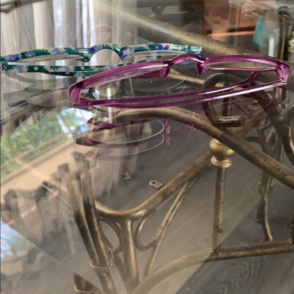 Reader Glasses - Picture 2 of 3